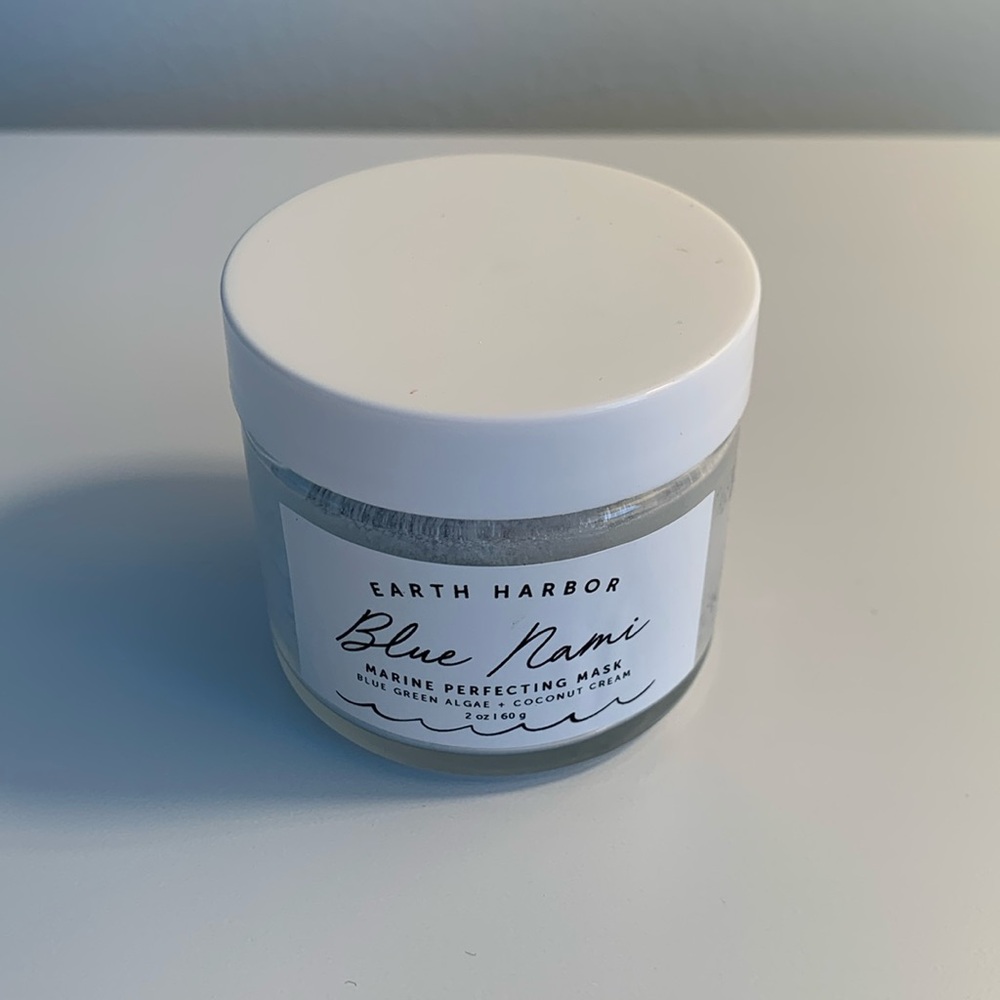 Earth harbor blue nami mask